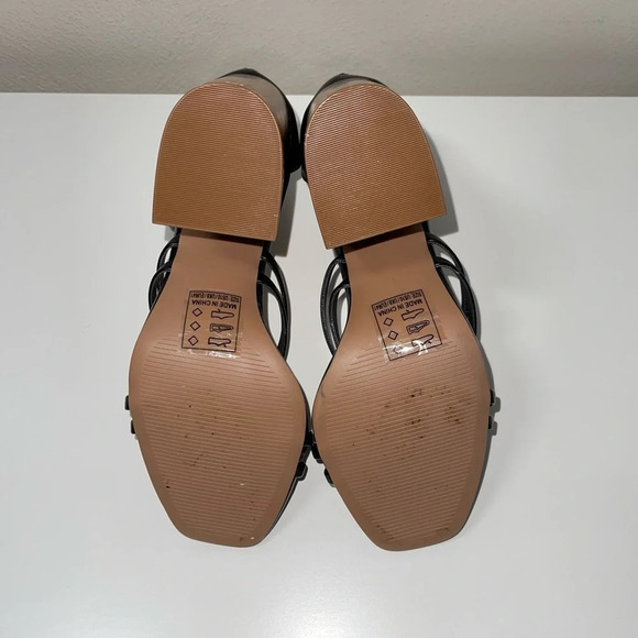 Qupid Black Square Toe Strappy 5” Wooden Block Heel Sandals 10 Women’s - Picture 9 of 11